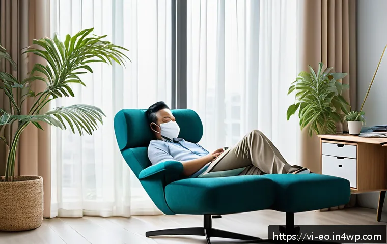낮잠을 통한 집중력 유지 방법 - A cozy, quiet office nap corner in a modern Vietnamese workplace setting during early afternoon, fea...
